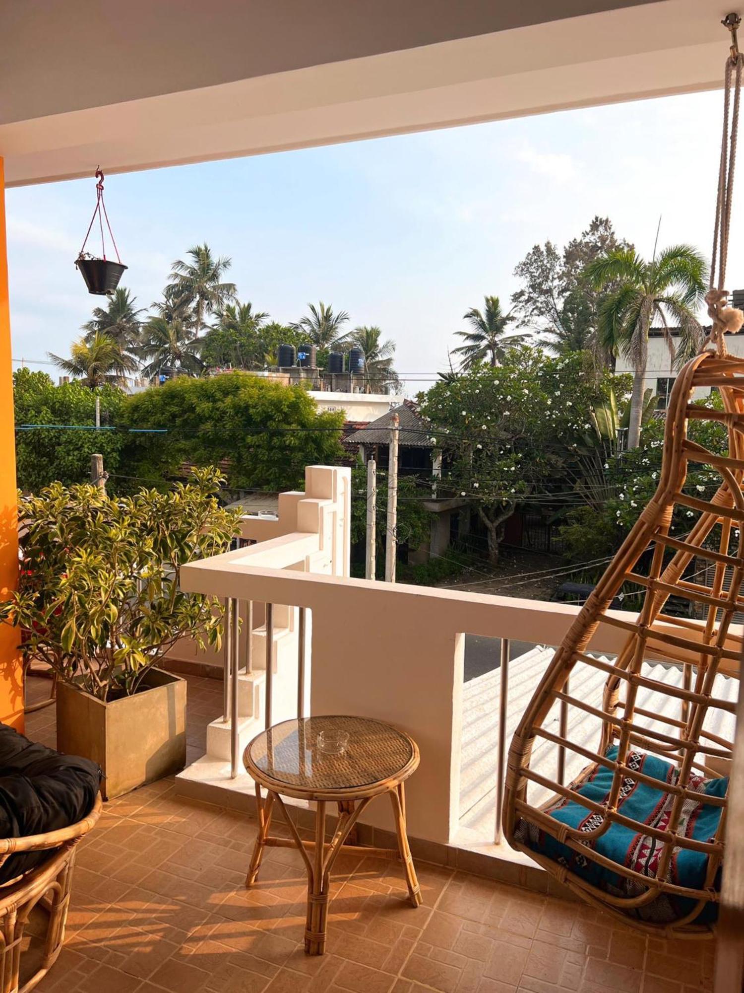 Hummus Hostel Hikkaduwa Exterior foto